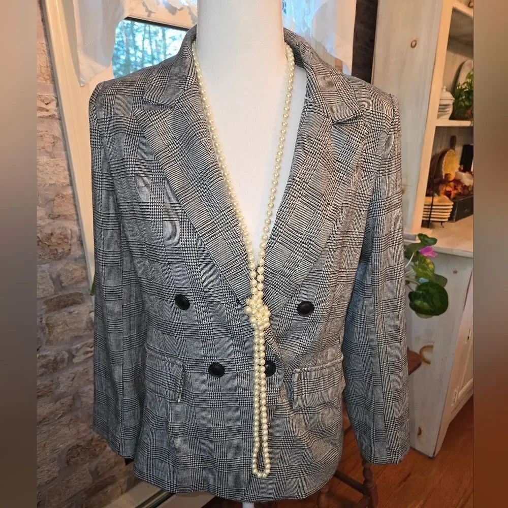 No 11 Los Angeles  Women's White and Black Blazer Size XS